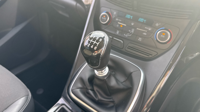 Ford Kuga 2.0 TDCi Titanium 5dr 2WD Diesel Estate